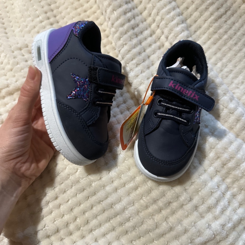 NWT glitter purplish/blue toddler sneakers shoes in size 24 - Picture 2 of 4